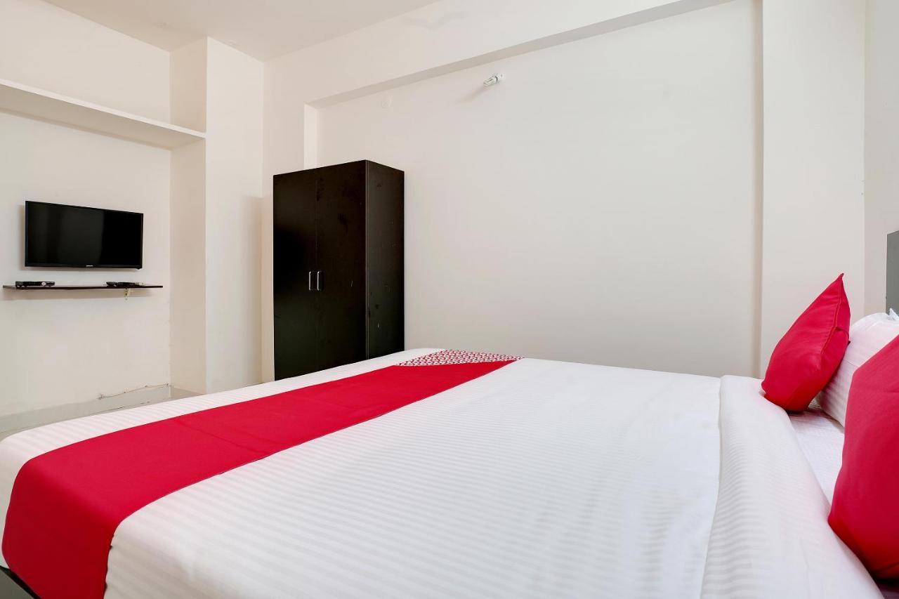 Отель Oyo 41102 Hyderabad Elite Haidar Sahibguda Экстерьер фото