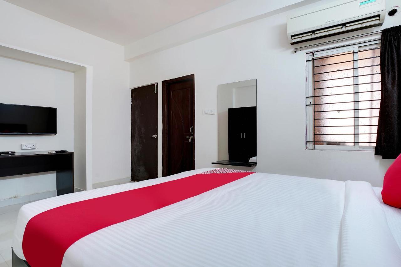 Отель Oyo 41102 Hyderabad Elite Haidar Sahibguda Экстерьер фото